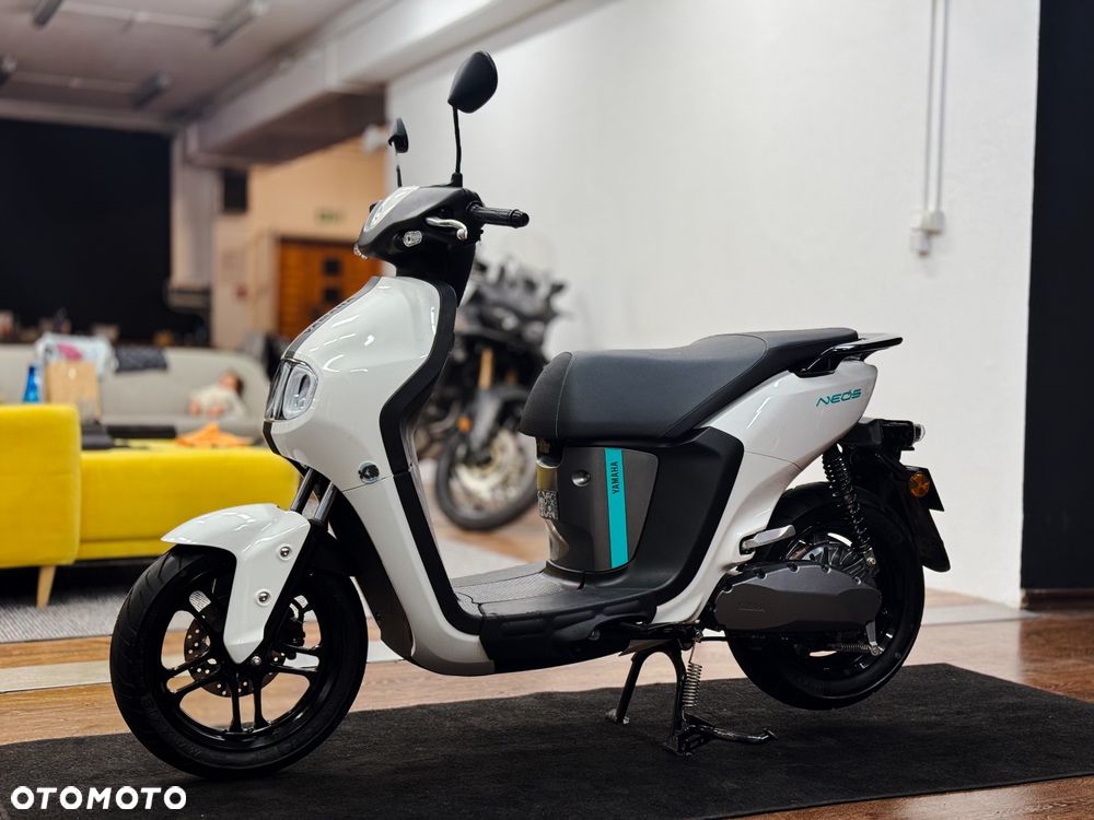 Yamaha Neos - 3