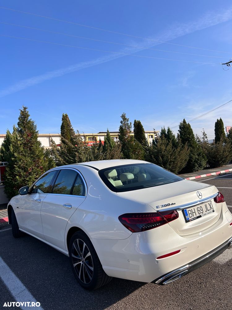 Mercedes-Benz E - 11