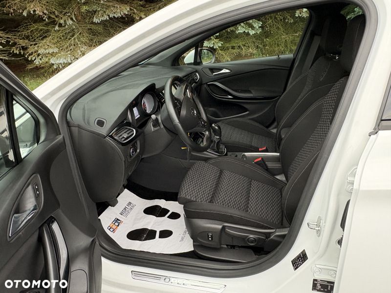 Opel Astra 1.4 Turbo Innovation - 8