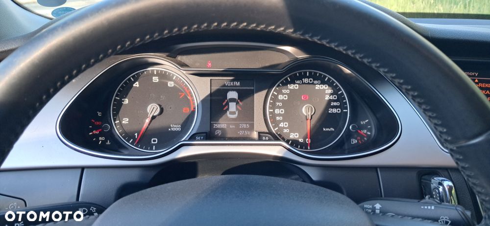 Audi A4 Limousine 1.8 TFSI Attraction - 32
