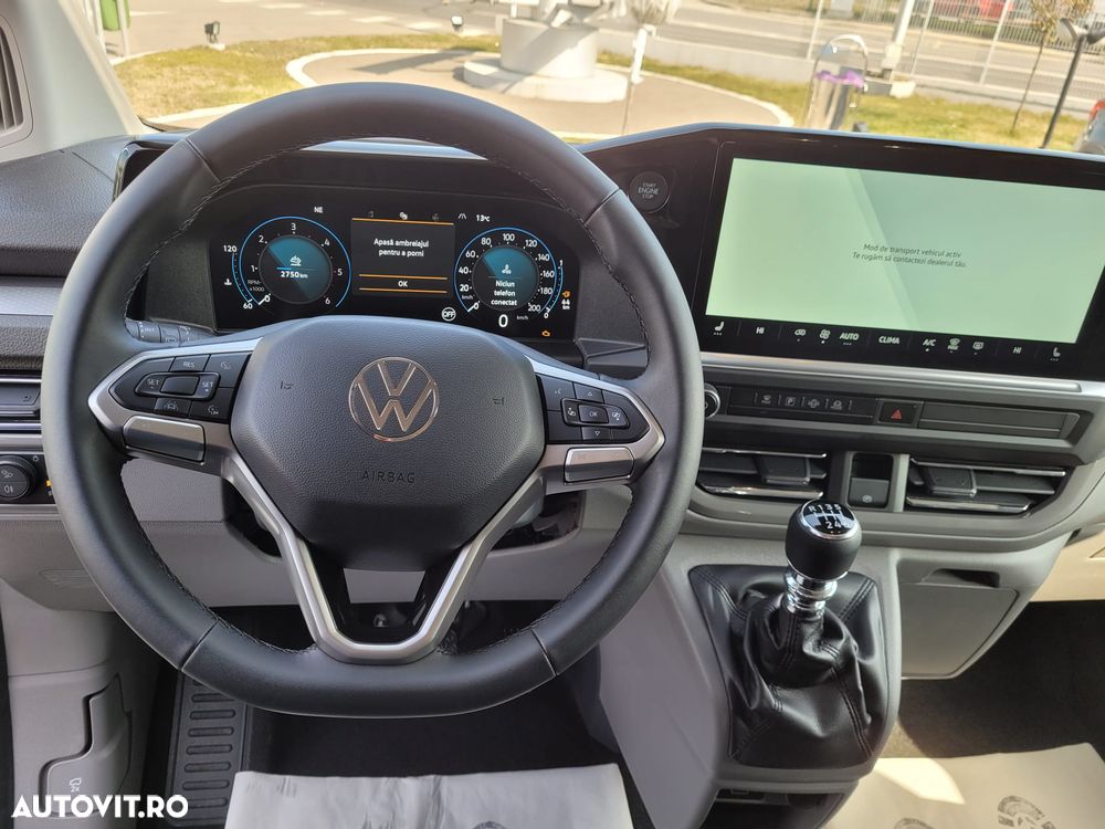 Volkswagen Caravelle - 11