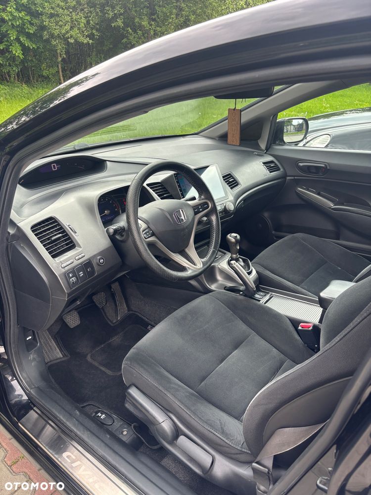 Honda Civic 1.8 Executive - 12