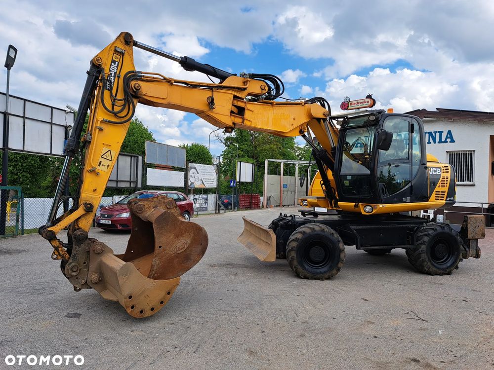 JCB 145 - 1