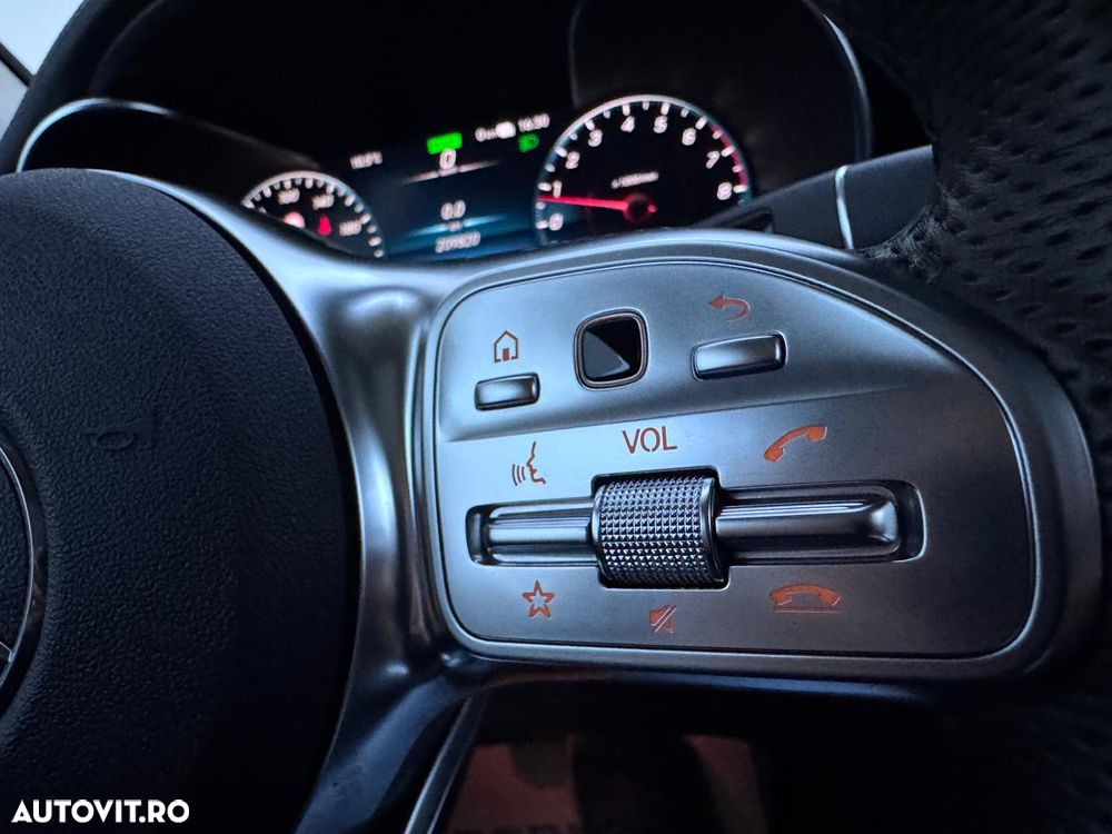 Mercedes-Benz GLC - 37