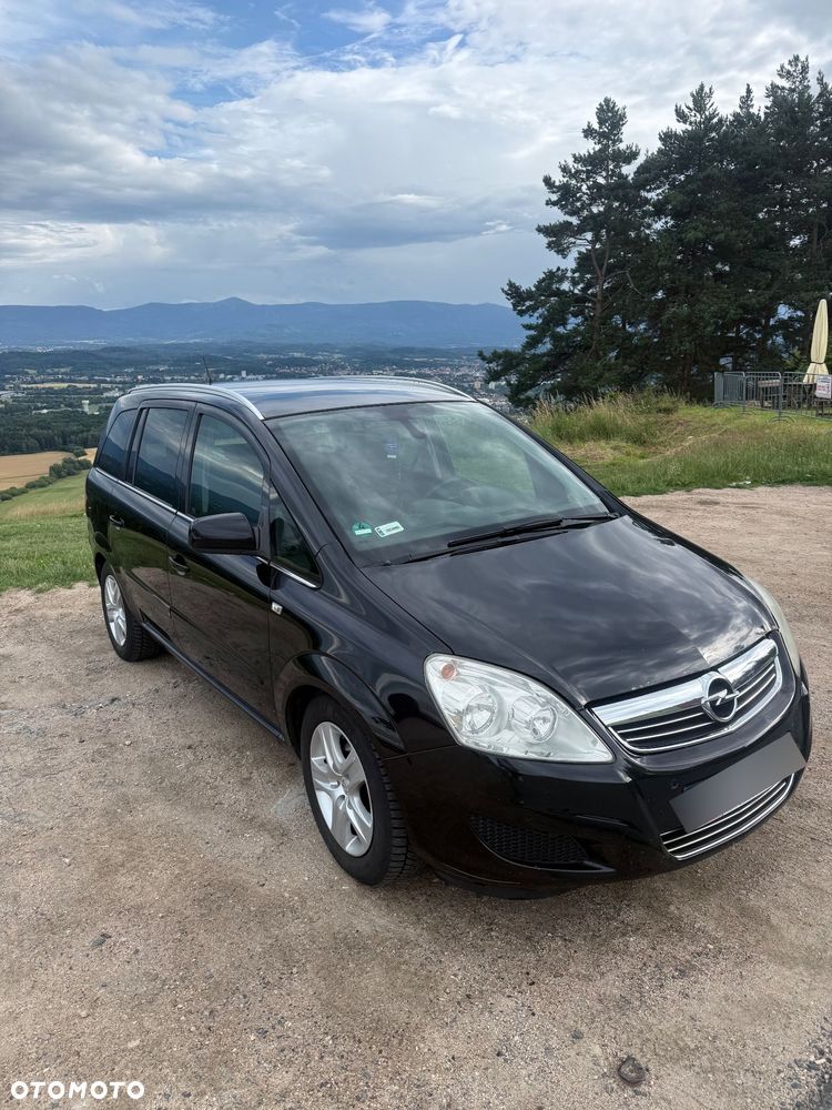 Opel Zafira 1.8 Cosmo - 2