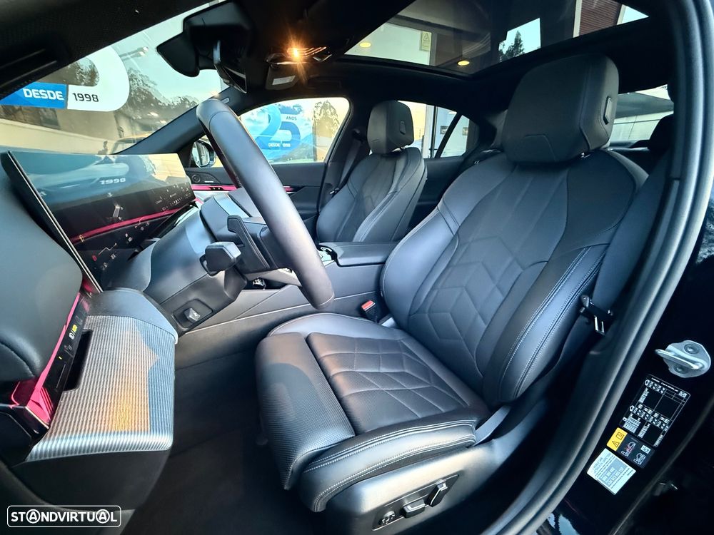 BMW i5 eDrive40 Pack Desportivo M - 12