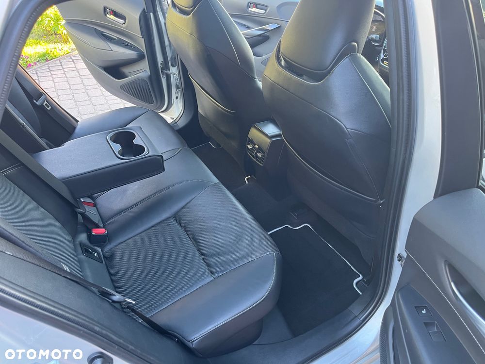 Toyota Corolla 2.0 Hybrid Executive - 18