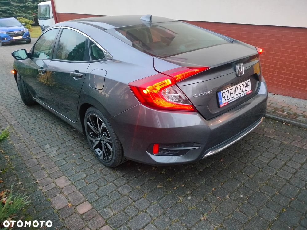 Honda Civic 1.5 i-VTEC Turbo CVT Executive - 4