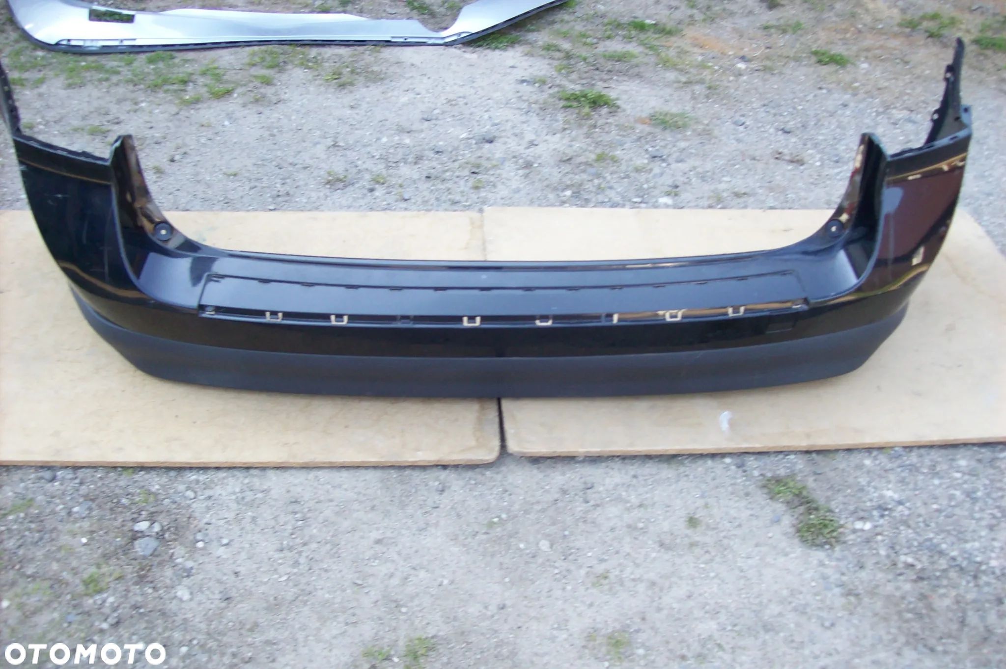 ZDERZAK TYLNY VOLVO V70 KOMBI ROK 06/11 - 1