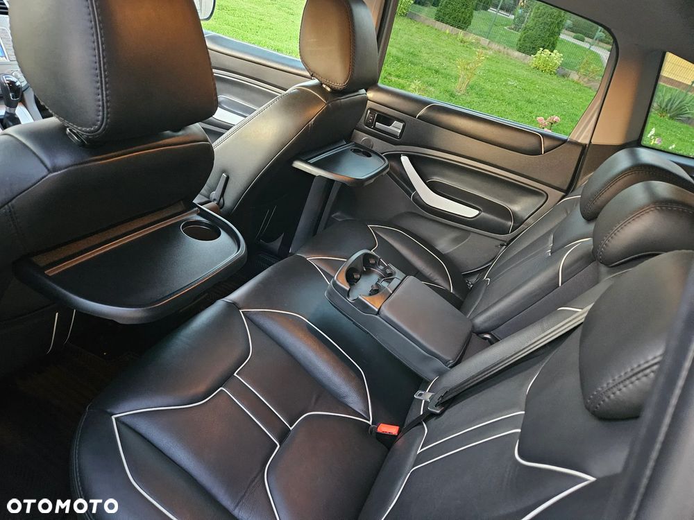 Ford Kuga 2.0 TDCi Individual MPS6 - 35