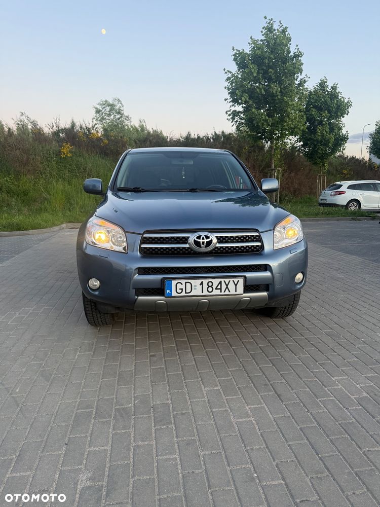 Toyota RAV4 2.0 VVT-i Sol - 2