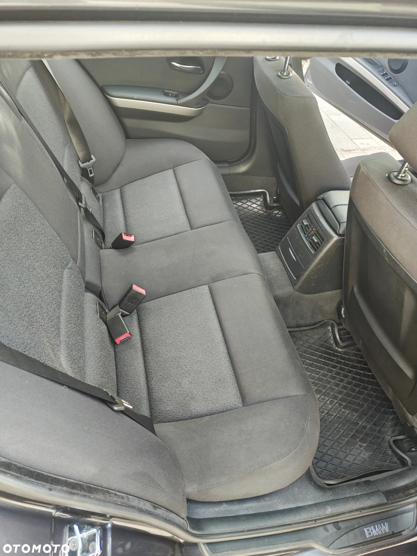 BMW Seria 3 320i Touring - 21