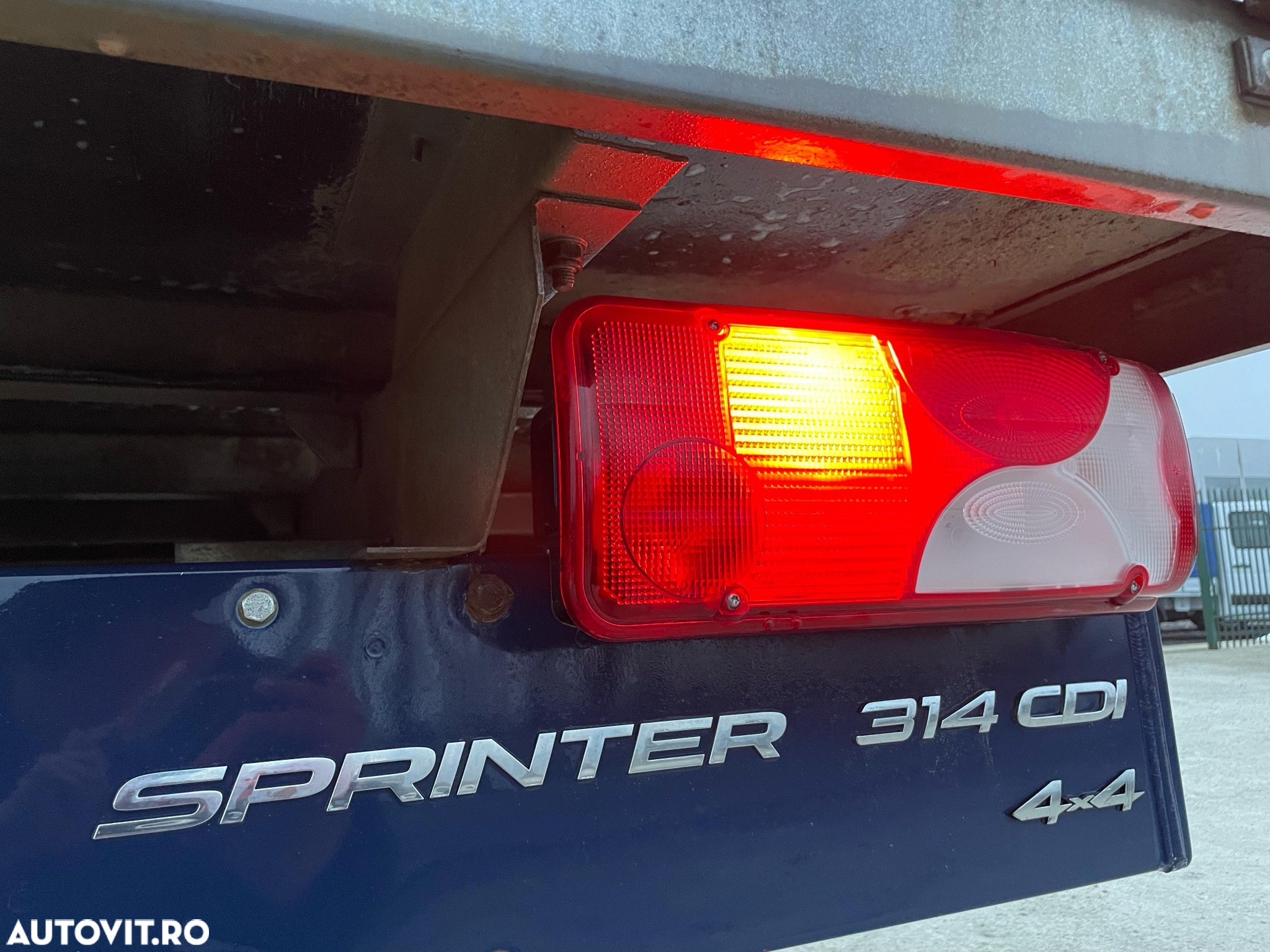 Mercedes-Benz Sprinter 4x4 DOKA - 33