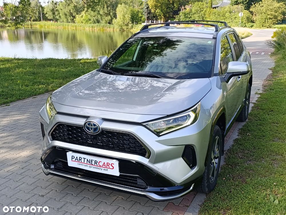 Toyota RAV4 - 1