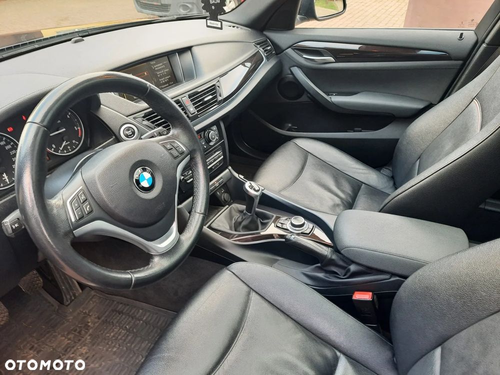 BMW X1 sDrive20d xLine - 22