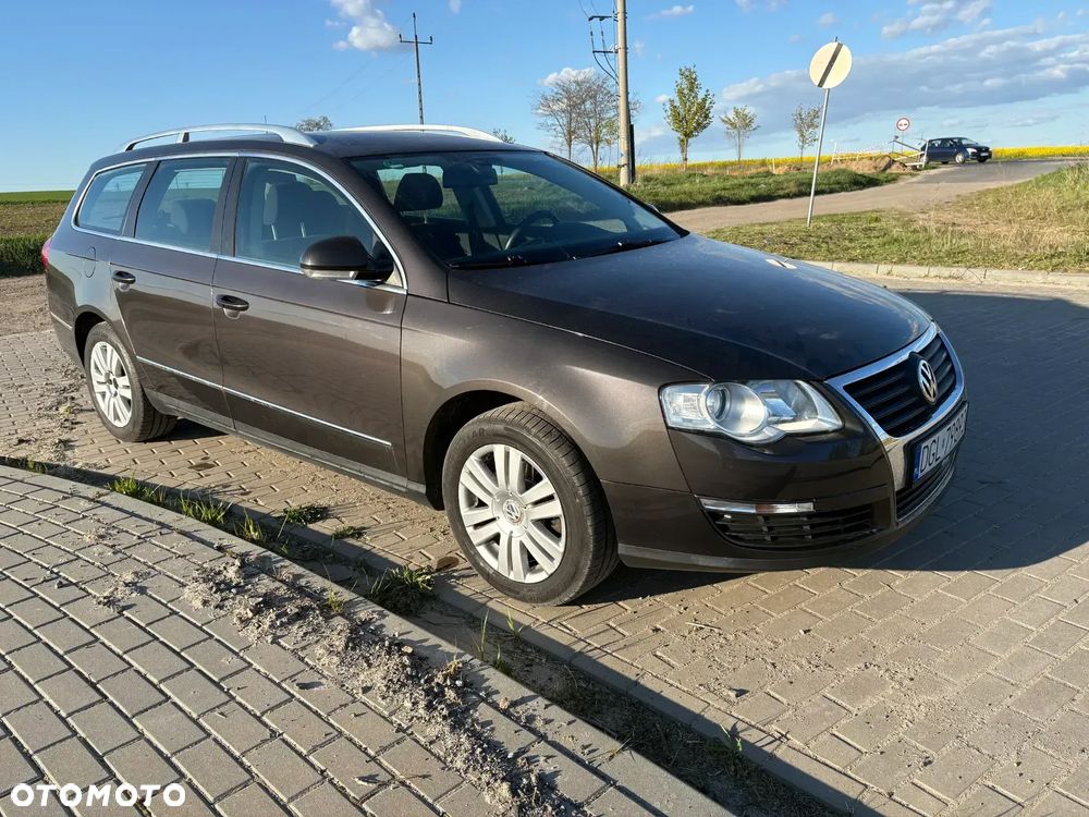 Volkswagen Passat 1.6 - 2