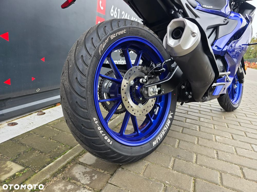 Yamaha YZF - 20