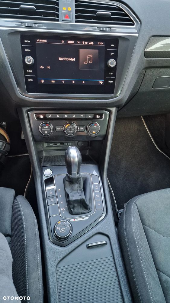 Volkswagen Tiguan - 25