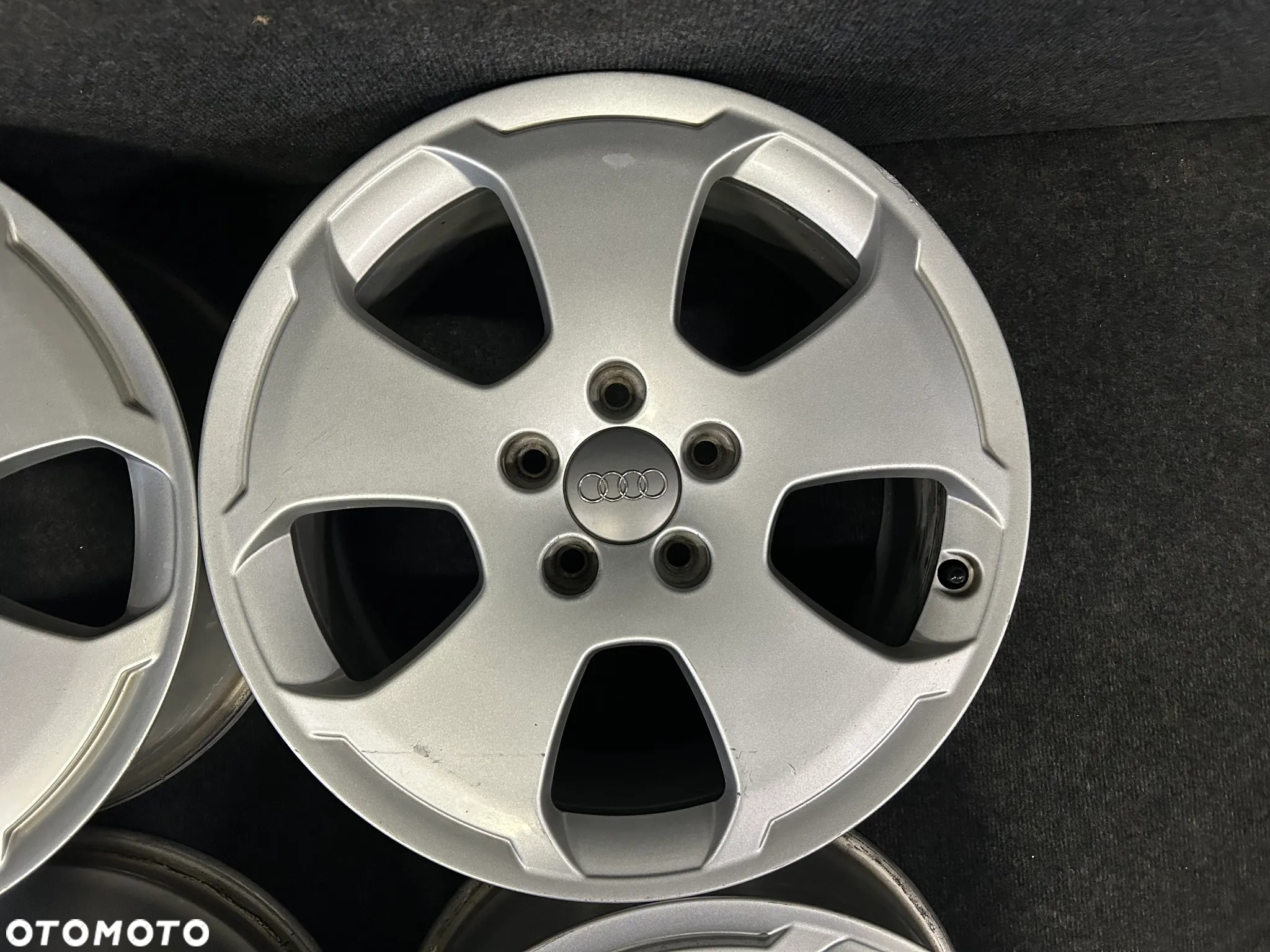 Alufelgi Audi A3 8P0, 8V0, A4 B6, B7 17 cali 5x112 4szt. - 7