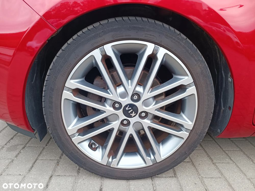 Kia Rio 1.4 Dream Team Edition - 13