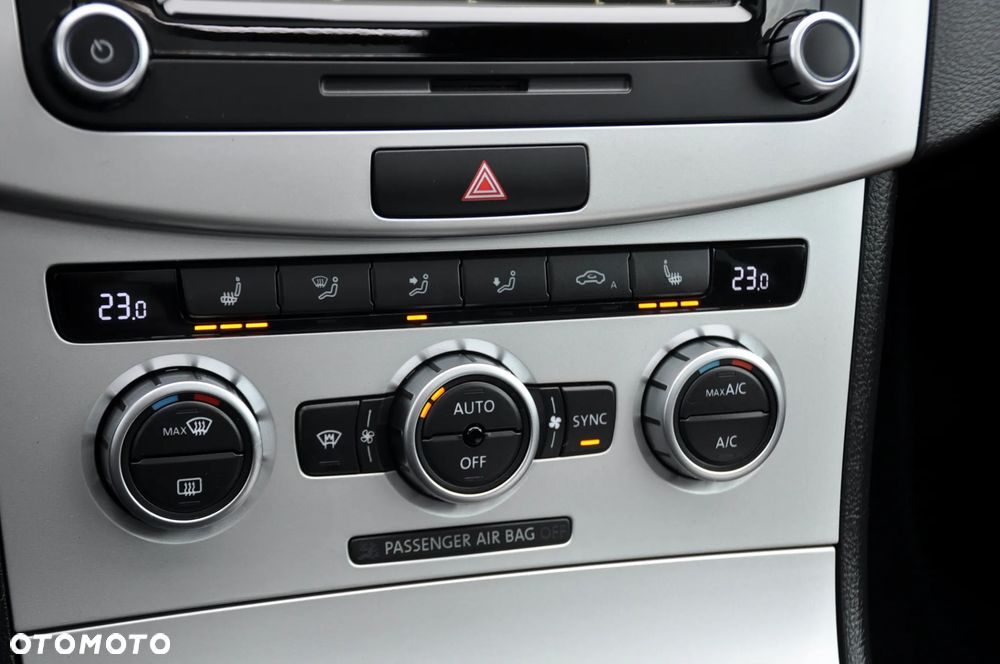 Volkswagen Passat Variant 1.6 TDI BlueMotion - 33