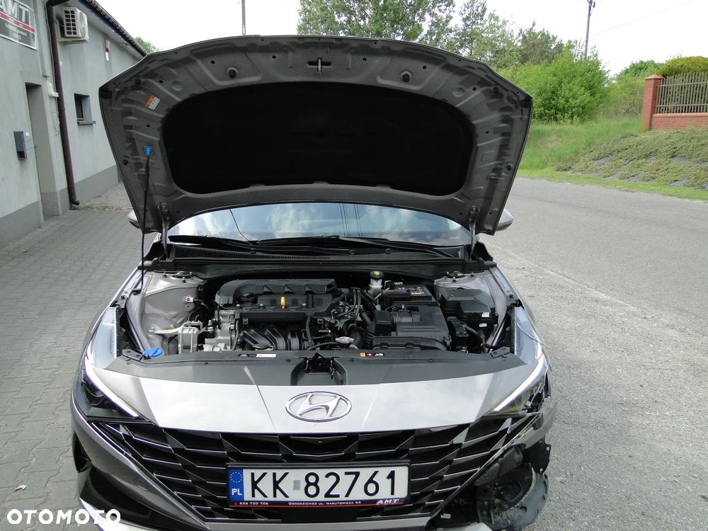 Hyundai Elantra 1.6 Smart - 32