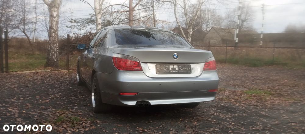 BMW Seria 5 525xi - 7