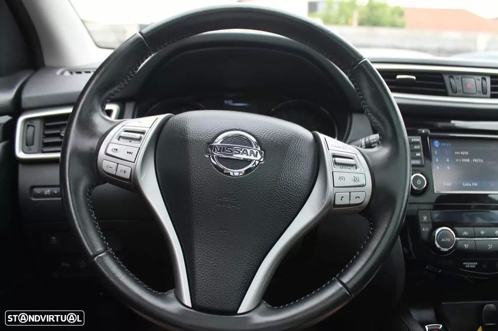 Nissan Qashqai 1.5 dCi N-Connecta - 17