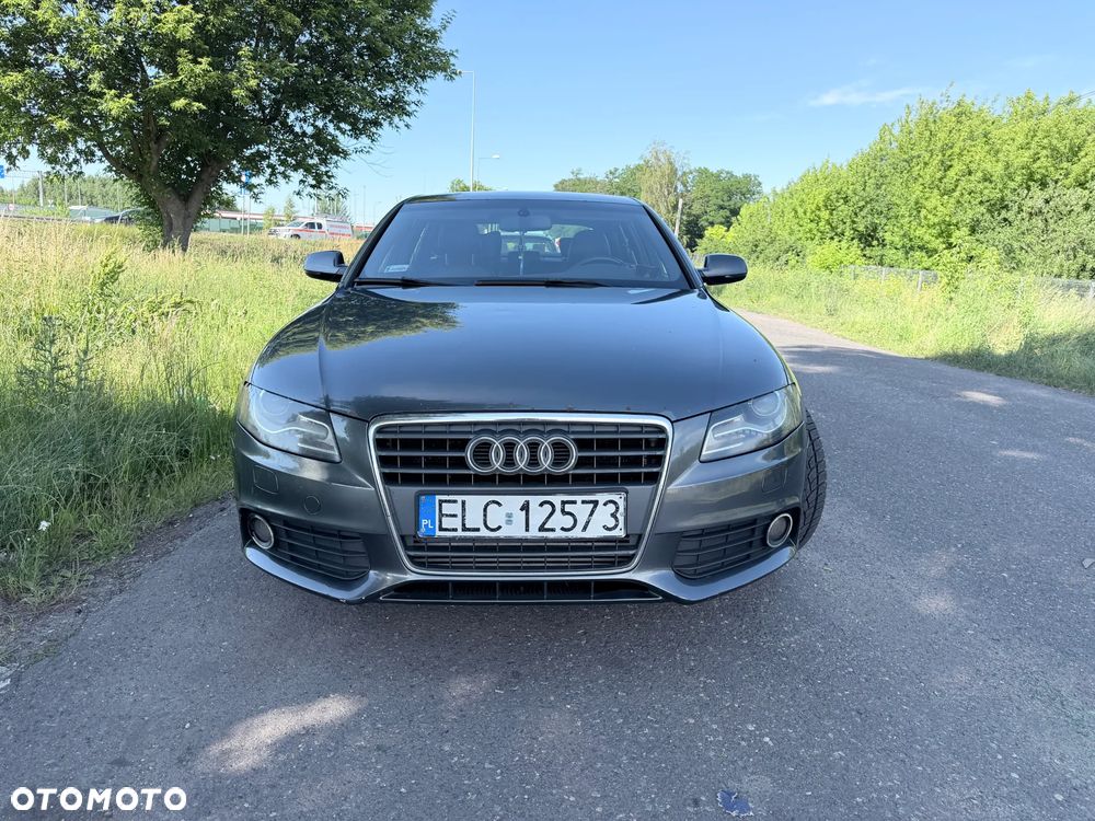 Audi A4 Limousine - 3