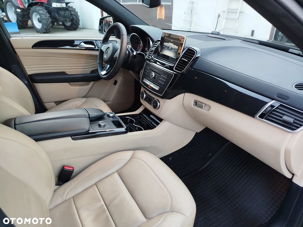 Mercedes-Benz GLE 350 d Coupe 4Matic 9G-TRONIC AMG Line - 12