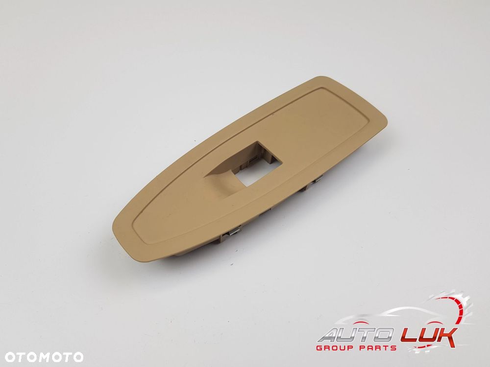 Osłona Zaślepka przełącznika szyb BMW F30 7283836 - 1