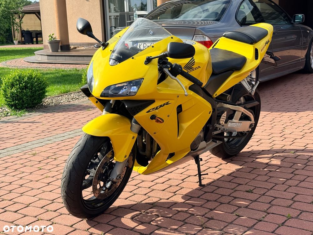 Honda CBR - 3