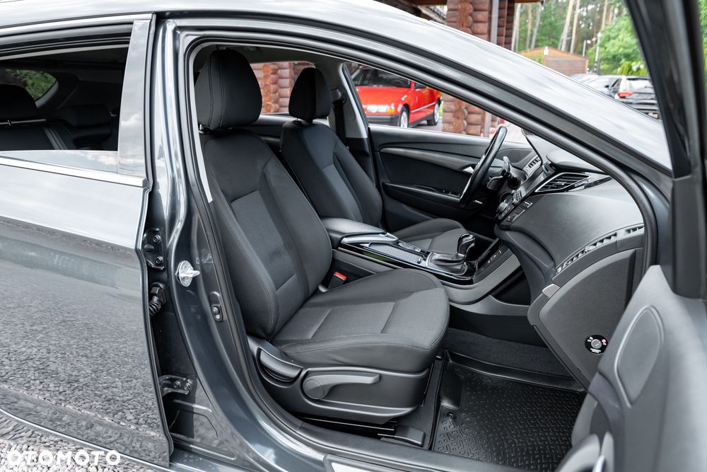 Hyundai i40 Kombi 1.7 CRDi DCT Premium - 24