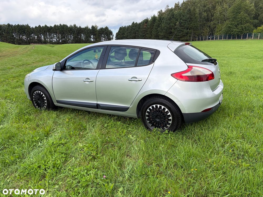 Renault Megane 1.5 dCi Dynamique - 3
