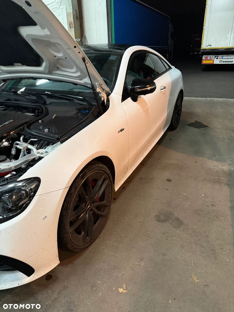 Mercedes-Benz Klasa E - 4