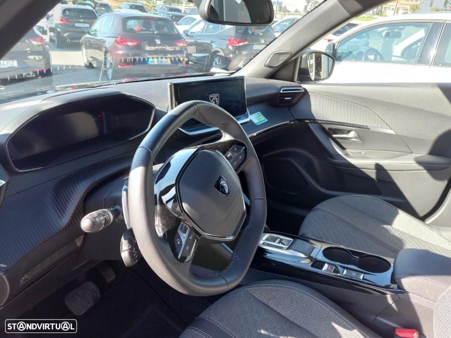 Peugeot 2008 1.2 Hybrid Active e-DCS6 - 6
