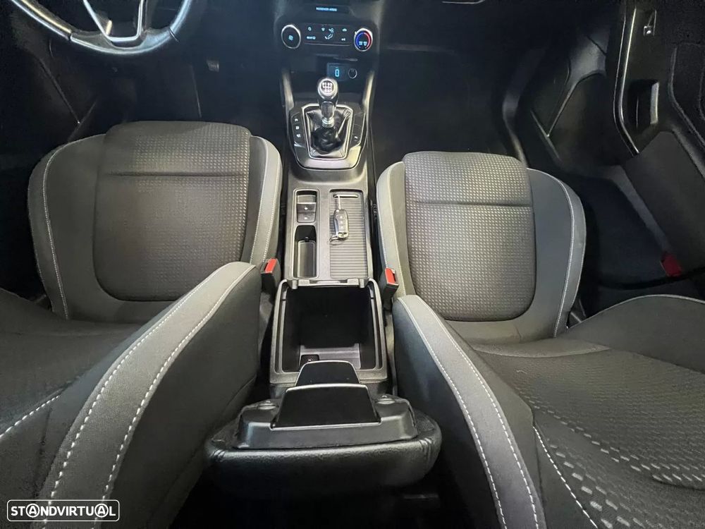 Ford Focus SW 1.5 TDCi Trend+ - 35