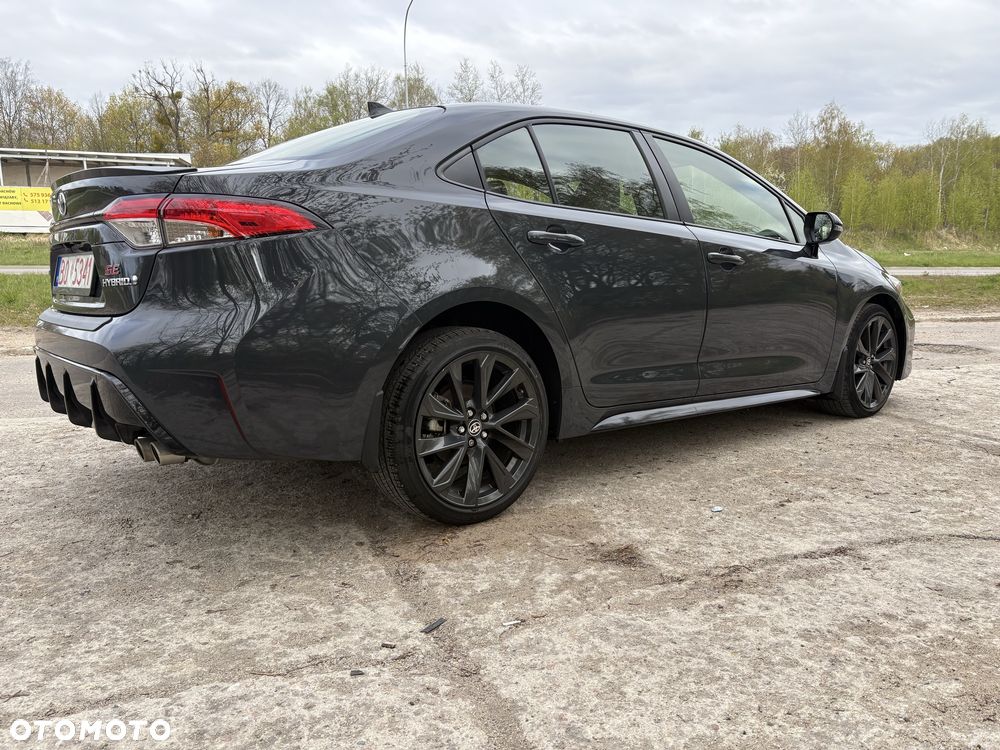 Toyota Corolla - 4