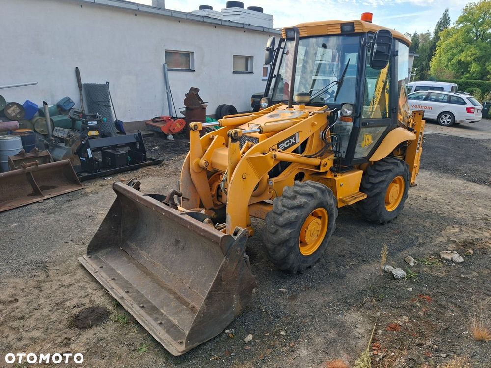JCB 2Cx 4X4 - 1