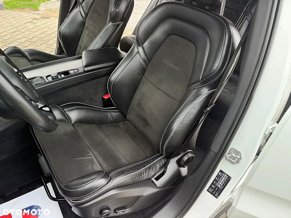 Volvo XC 60 D4 AWD Geartronic RDesign - 33