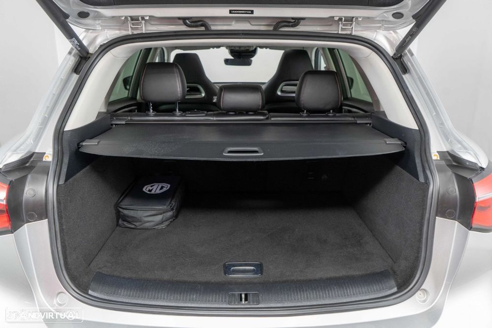 MG EHS 1.5 T-GDI Plug-in Hybrid Luxury - 13