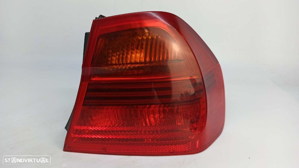 FAROLIM TRASEIRO DIREITO BMW SERIE 3 BERLINA (E90) 318D - 5