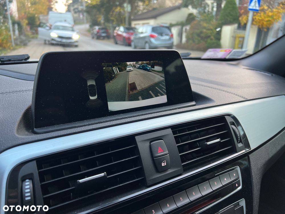 BMW Seria 2 218d - 14