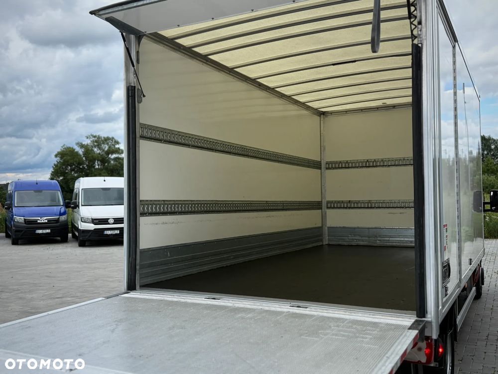 Mercedes-Benz Sprinter 519 CDI / 3.0 V6 190KM / Kontener 4,4m + Winda 750kg + Drzwi Boczne / TYLKO 225.983KM PRZEBIEGU / 2018 ROK PRODUKCJI / ZAREJESTROWANY W PL ! - 13