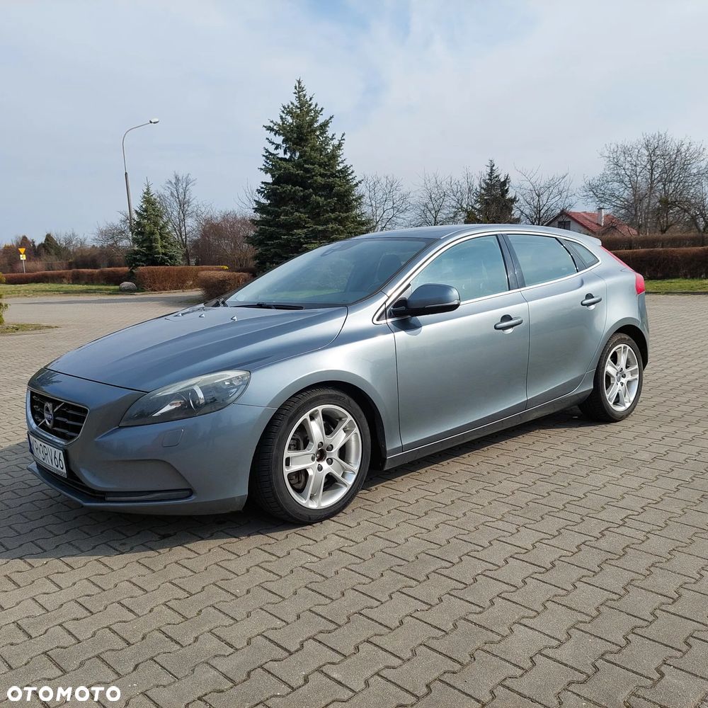 Volvo V40 D4 Momentum - 2