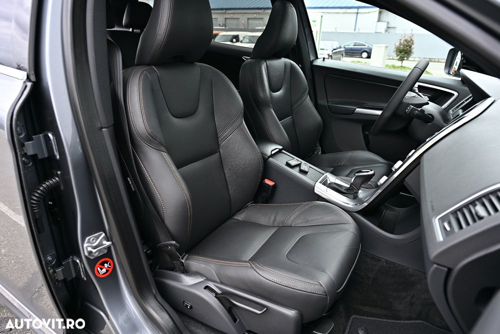 Volvo XC 60 D4 Geartronic Summum - 16