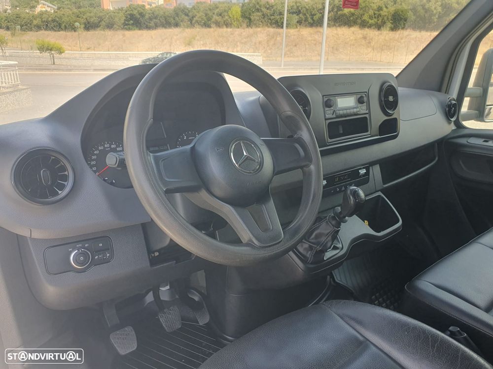 Mercedes-Benz Sprinter 514CDI - 7 LUG - Rod Duplo - 5