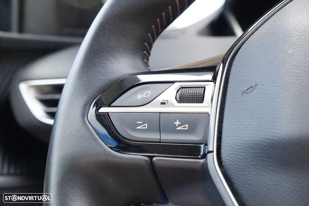 Peugeot 3008 1.2 PureTech Active - 12