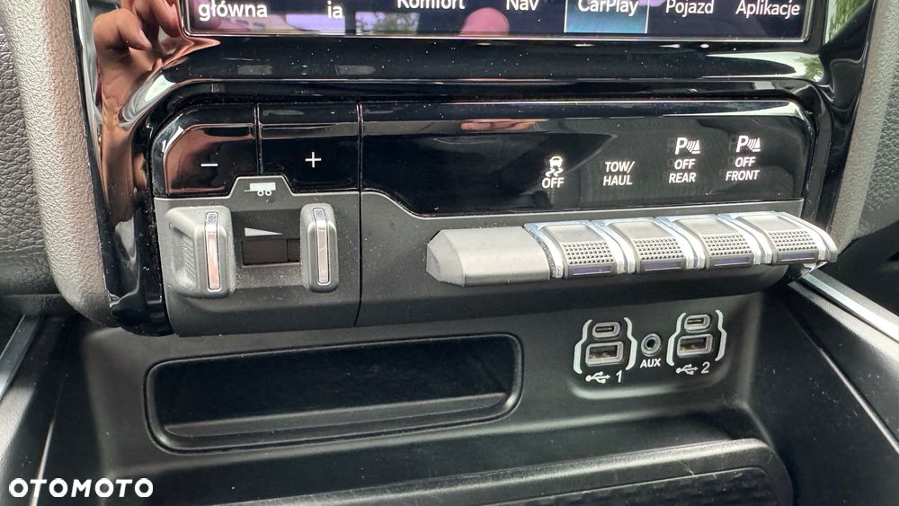 RAM 1500 5.7 Quad Cab Bighorn - 23