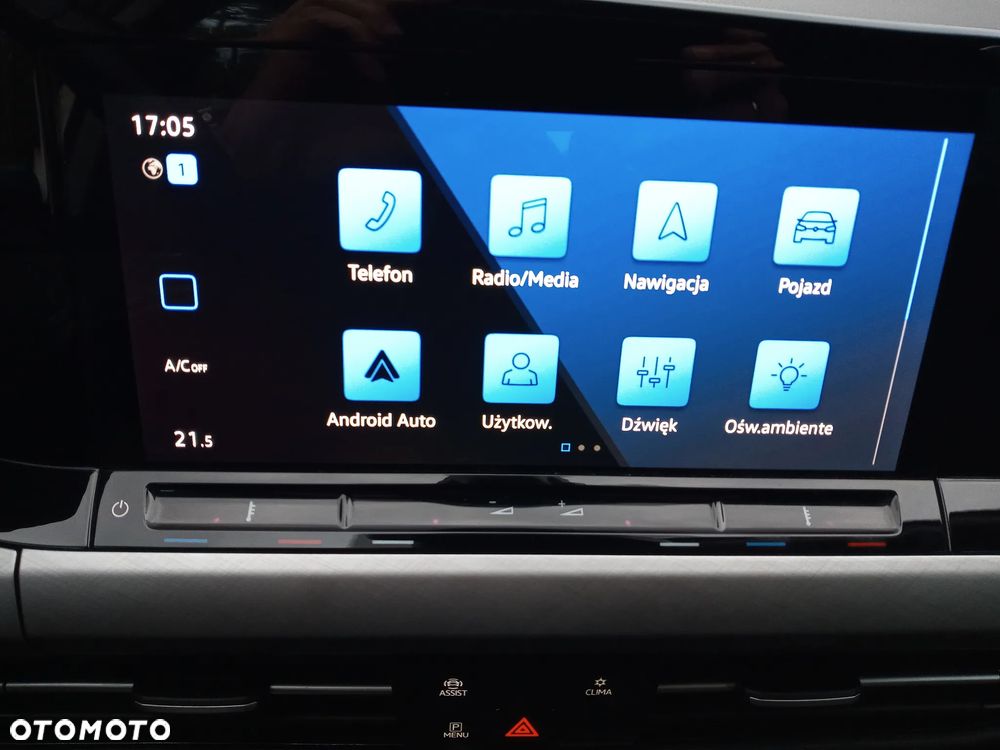 Volkswagen Golf VIII 1.5 TSI EVO Life - 17